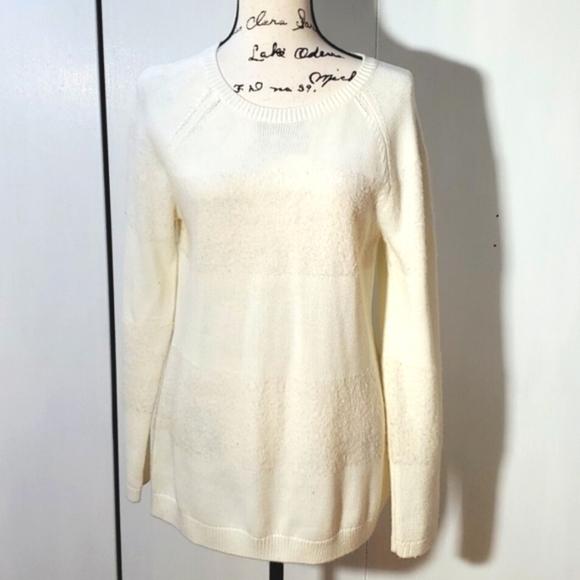 Calvin Klein-  White Neutral soft Knit Sweater Cozy closet staple Sz.Medium - Picture 1 of 5